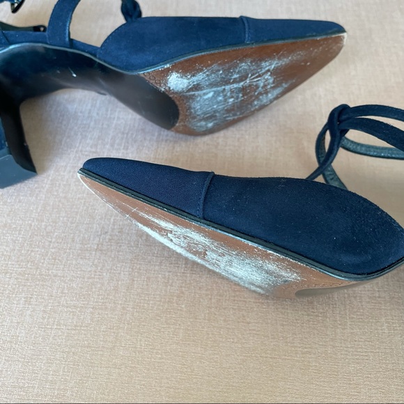 Stuart Weitzman Size 6 black suede/silk pumps - Picture 3 of 6